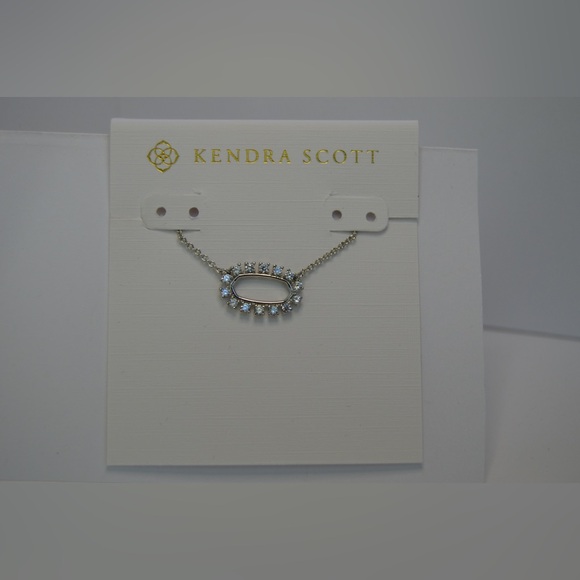 Kendra Scott: Elisa Open Frame Crystal Pendant - Picture 3 of 13